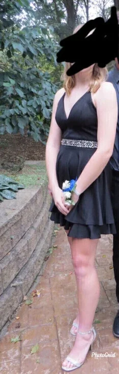 𝅺Dillard's Brand Formal Gown - Picture 8 of 10